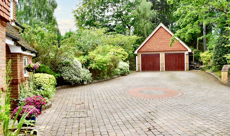 Reigate Road, Leatherhead, KT22