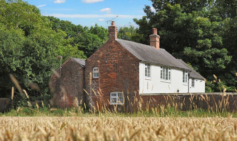 Marle Pit Hill, Sutton Bonington, LE12