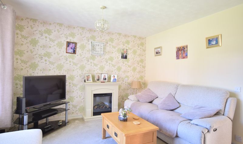 Henbit Close, Rowan Mead Henbit Close, KT20