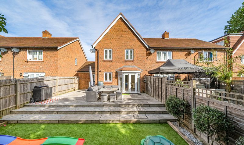 Hayton Crescent, Tadworth, KT20