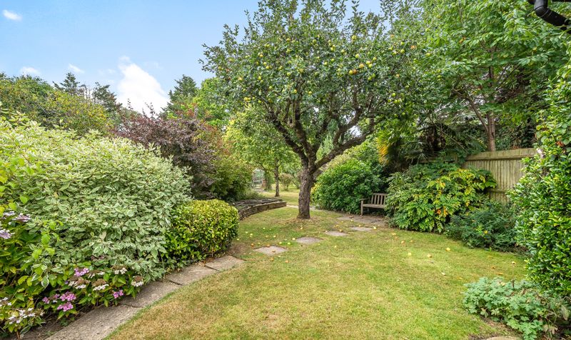 Lower Hill Road, Epsom, KT19