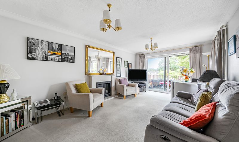 Oakmead Green, Epsom, KT18