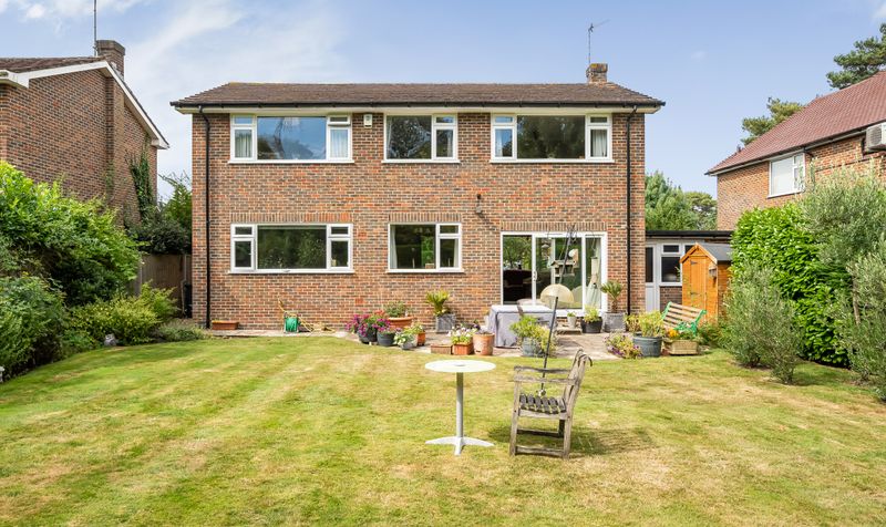 Paddocks Close, Ashtead, KT21