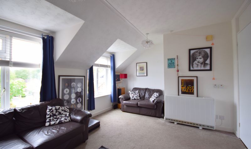 Henbit Close, Rowan Mead Henbit Close, KT20