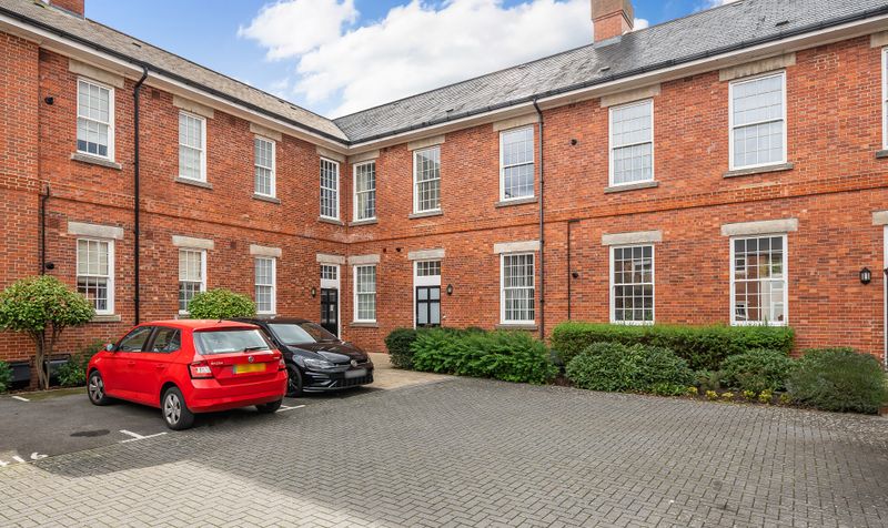 Glanville Way, Epsom, KT19