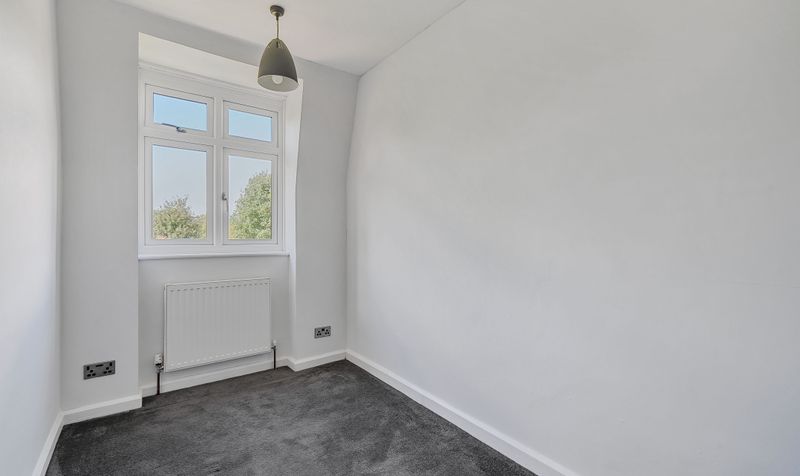 Ruden Way, Epsom, KT17