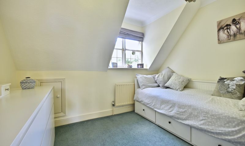 Reigate Road, Leatherhead, KT22