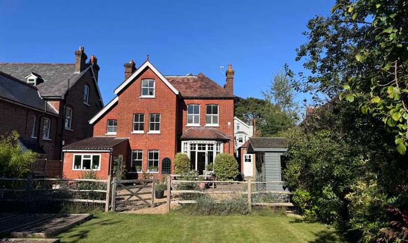 Winterbourne House, Epsom, KT17