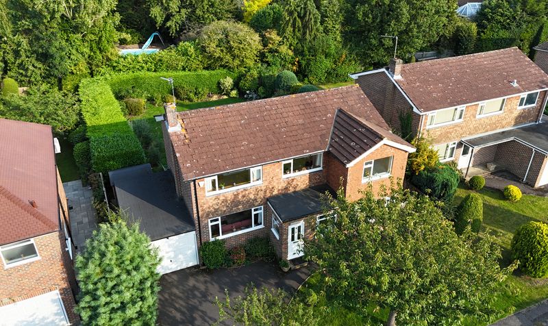 Paddocks Close, Ashtead, KT21