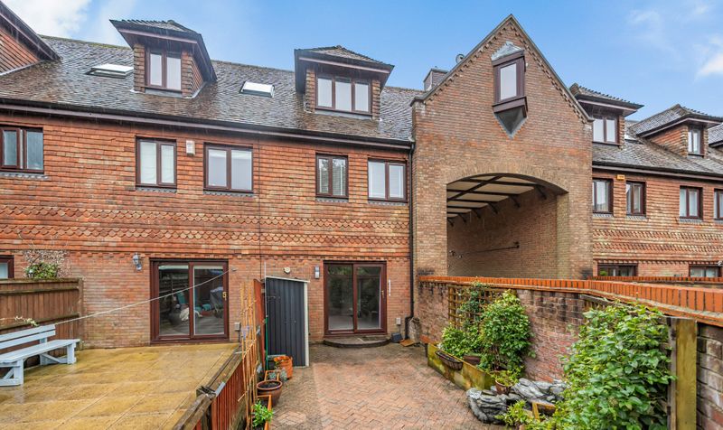 Meade Court, Walton On The Hill, KT20