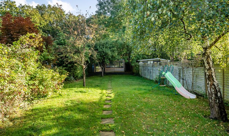 Newton Wood Road, Ashtead, KT21