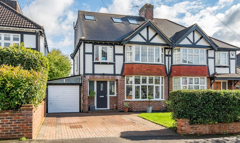 Waverley Road, Epsom, KT17