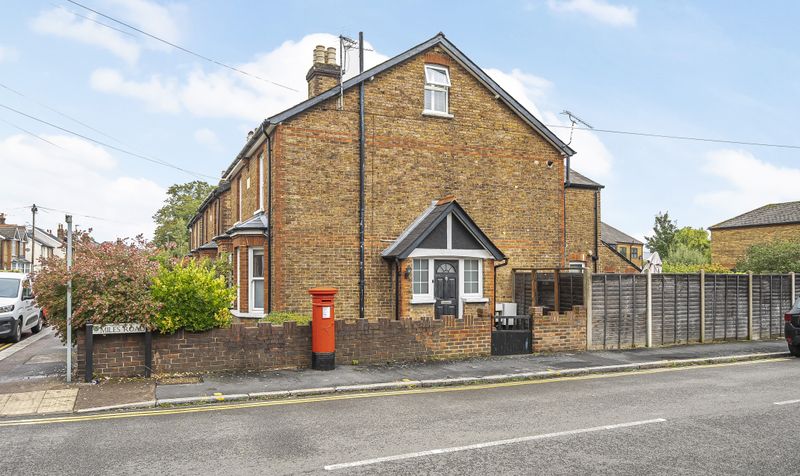 Hook Road, Epsom, KT19