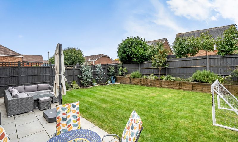 Pine Lodge Way, Epsom, KT19