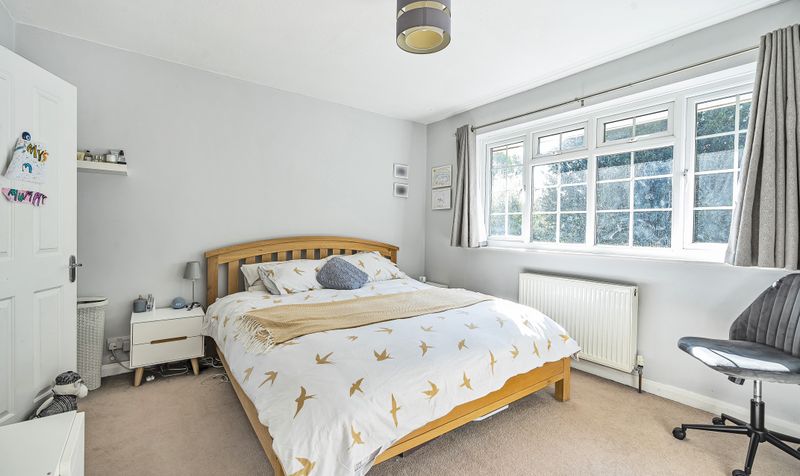 Hylands Mews, Epsom, KT18