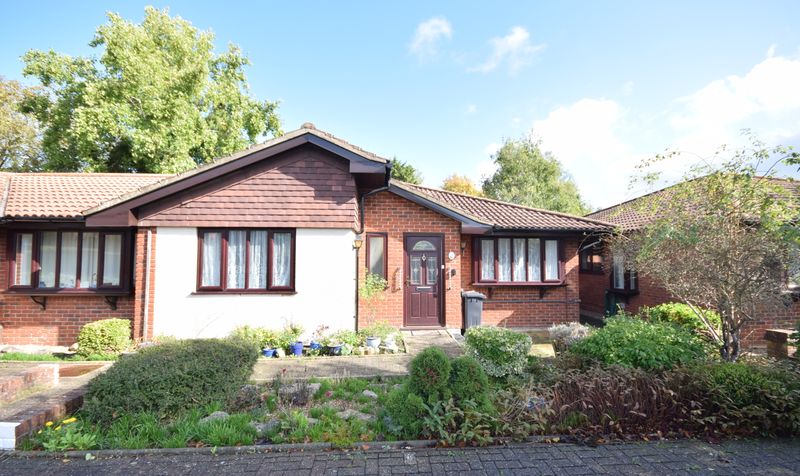 Oakmead Green, Epsom, KT18