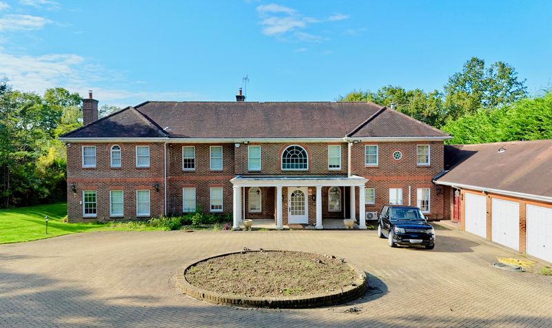 Pachesham Park, Leatherhead, KT22