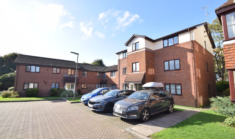 Yeomanry Close, Epsom, KT17