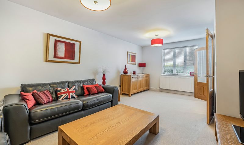 West Farm Close, Ashtead, KT21