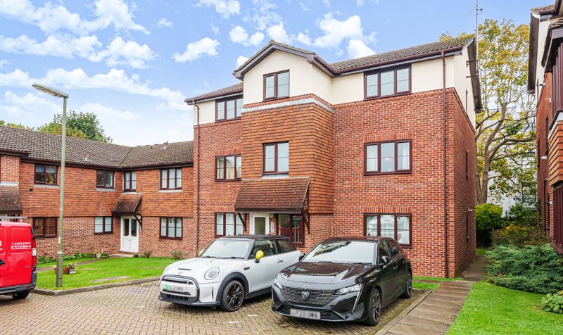 Yeomanry Close, Epsom, KT17