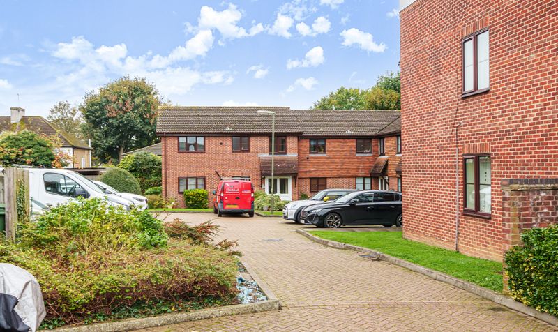 Yeomanry Close, Epsom, KT17