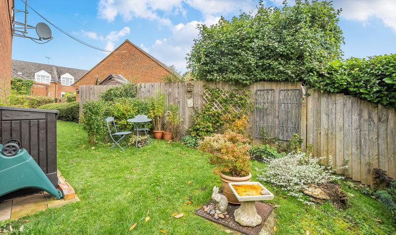 Henbit Close, Rowan Mead Henbit Close, KT20