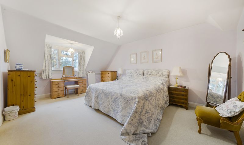 Rookery Hill, Ashtead, KT21