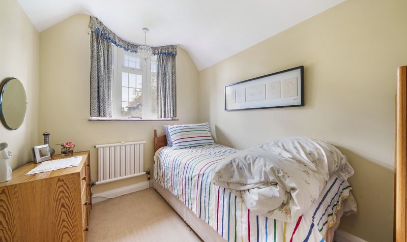 Rookery Hill, Ashtead, KT21