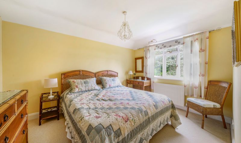 Rookery Hill, Ashtead, KT21