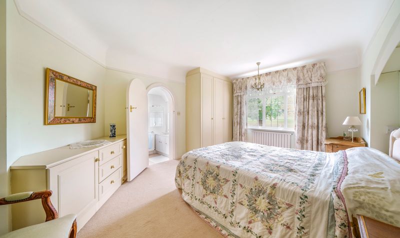 Rookery Hill, Ashtead, KT21