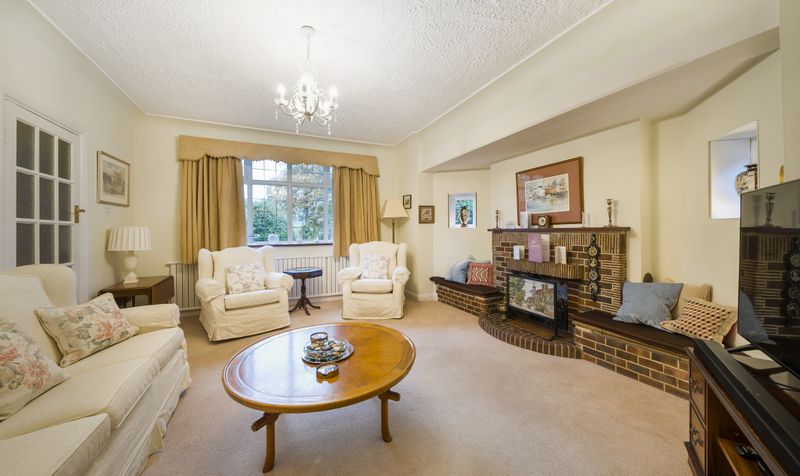 Rookery Hill, Ashtead, KT21