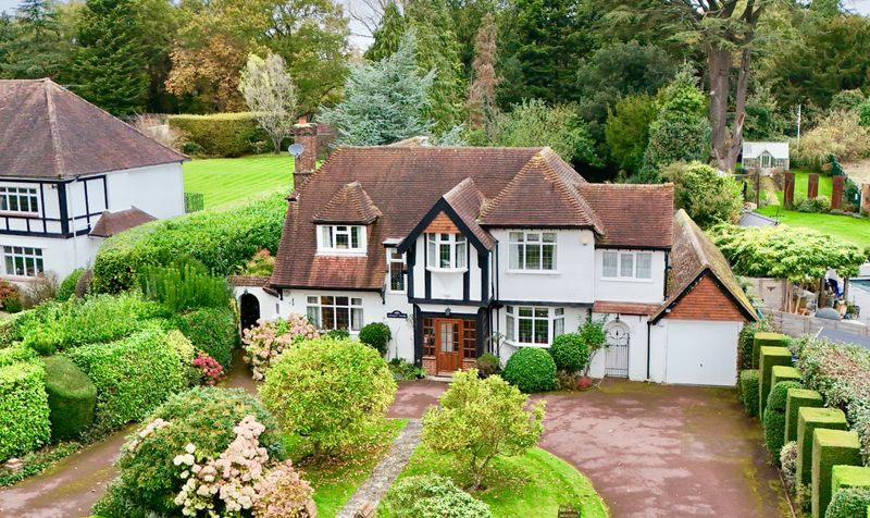 Rookery Hill, Ashtead, KT21