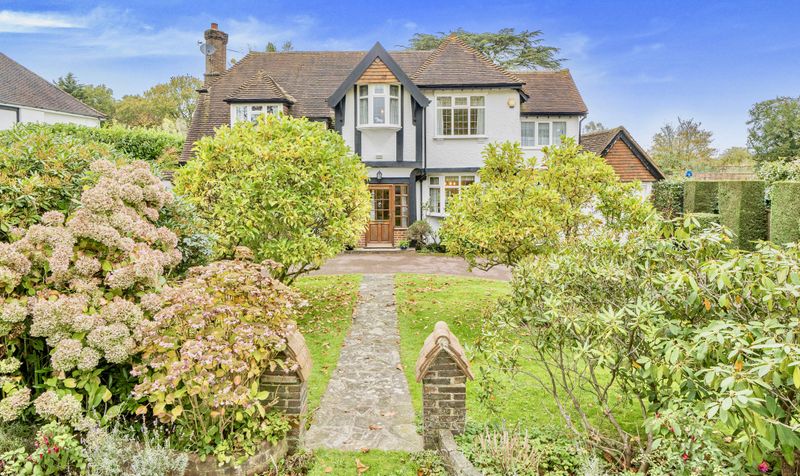 Rookery Hill, Ashtead, KT21