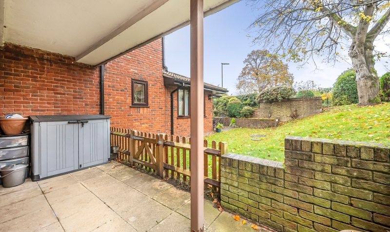 Oakmead Green, Epsom, KT18