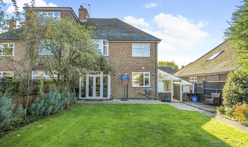 Chaffers Mead, Ashtead, KT21