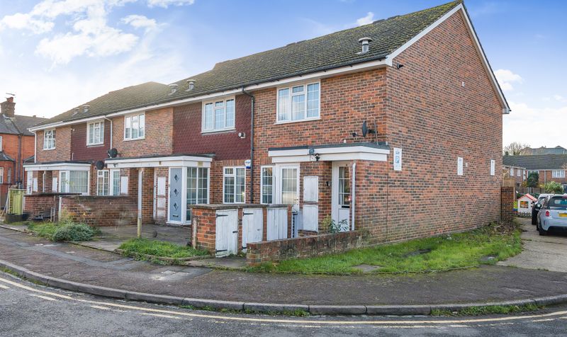 Stevens Close, Epsom, KT17