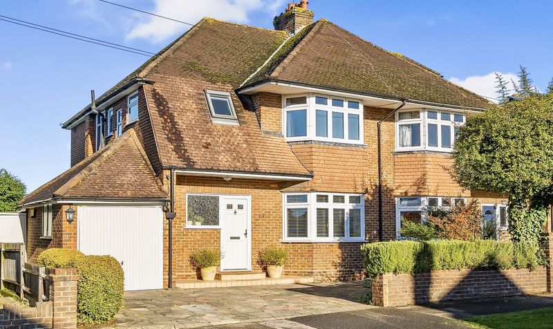 Chaffers Mead, Ashtead, KT21