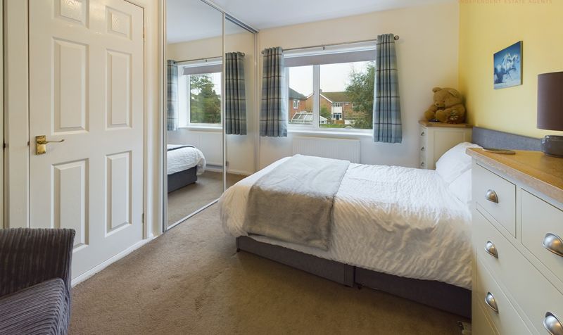 Pear Tree Way, Newton, CH2