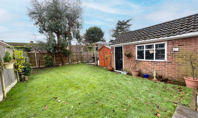 Pear Tree Way, Newton, CH2