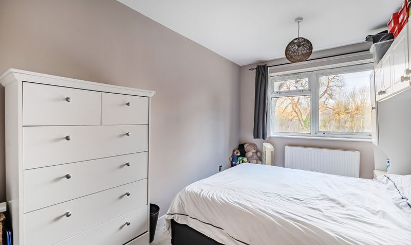 Gatley Avenue, Epsom, KT19