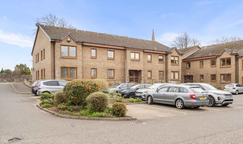 5 Carrick Gardens, Ayr, KA7 2RT