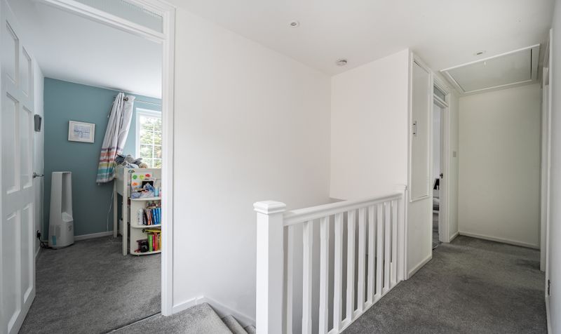 Beauclare Close, Leatherhead, KT22