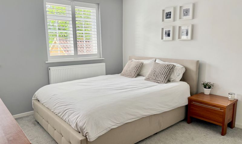 Beauclare Close, Leatherhead, KT22