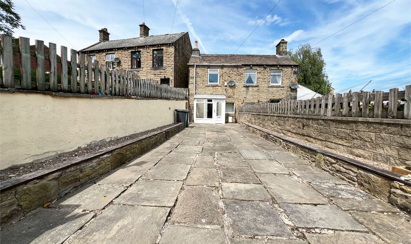 Dale Street, Skelmanthorpe, HD8