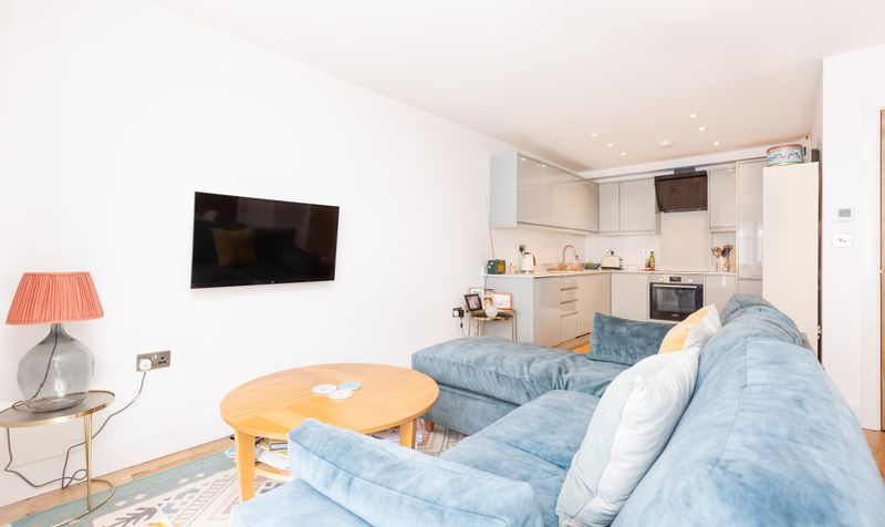 1 Bedroom Maisonette For Sale – Paynes Park, Hitchin, SG5 2