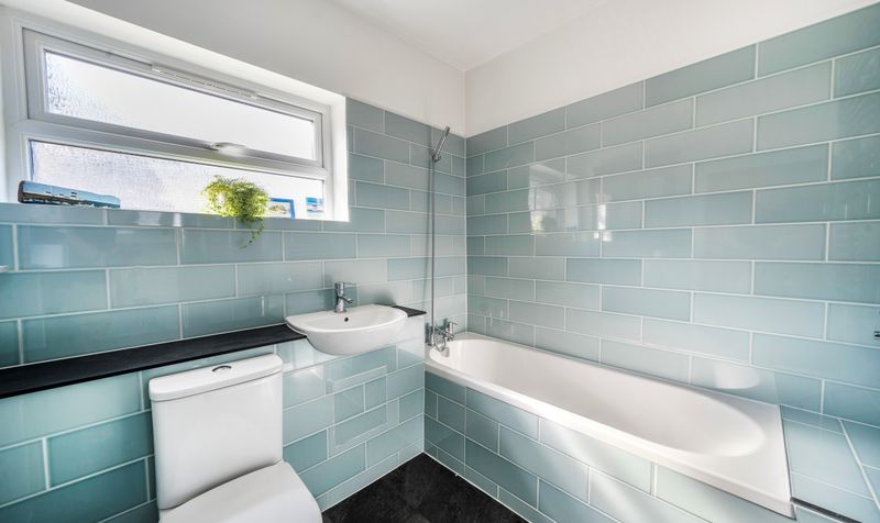 Grosvenor Road, Epsom, KT18