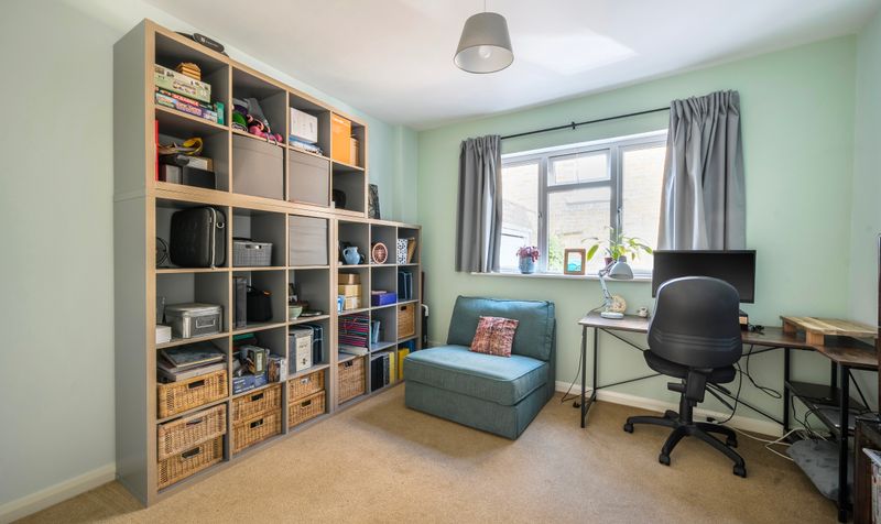 Grosvenor Road, Epsom, KT18