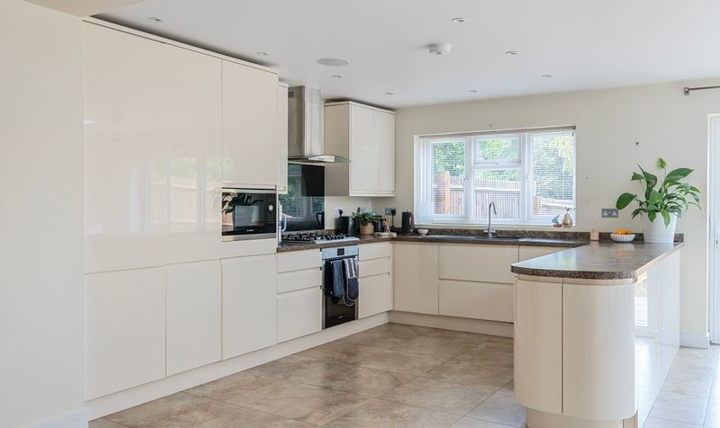 Whitehorse Drive, Epsom, KT18