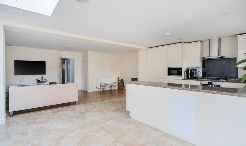 Whitehorse Drive, Epsom, KT18