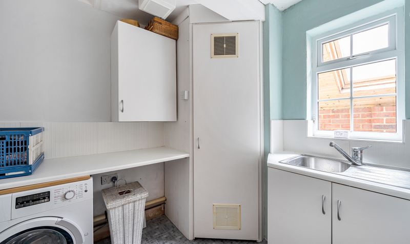 Dudley Grove, Epsom, KT18